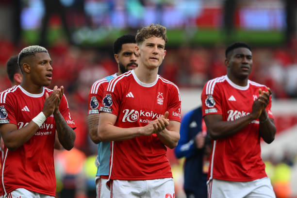 不同阵容而 不同阵容而